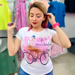 Camiseta Life is Wonderful