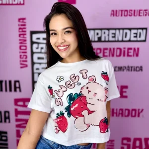 Camiseta Conejo con Fresas